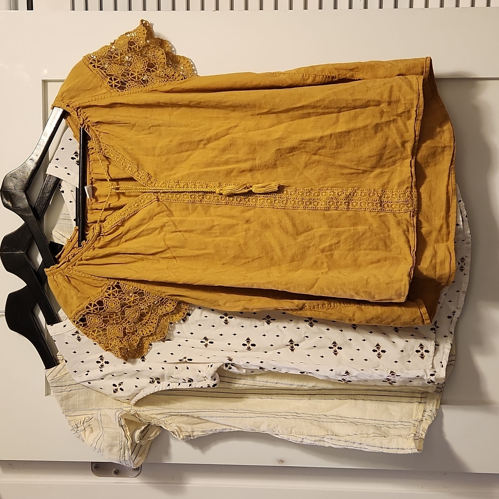 Sonoma, Old Navy, Dip blouses - Lot of 3